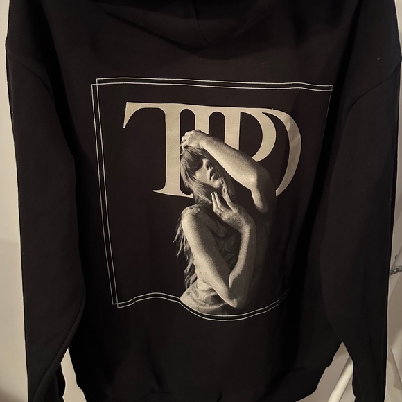 Taylor Swift official The Tortured Poets Department hoodie M - Picture 1 of 3